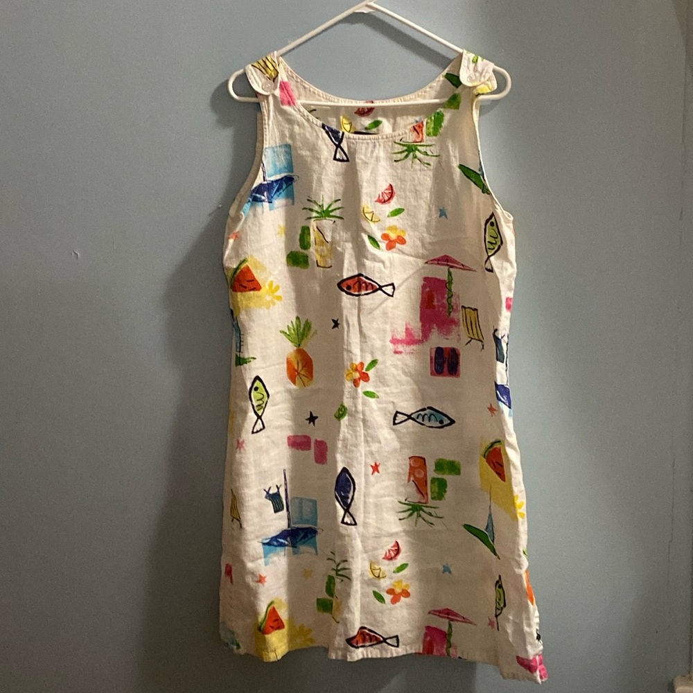 Sleeveless summertime dress. Linen